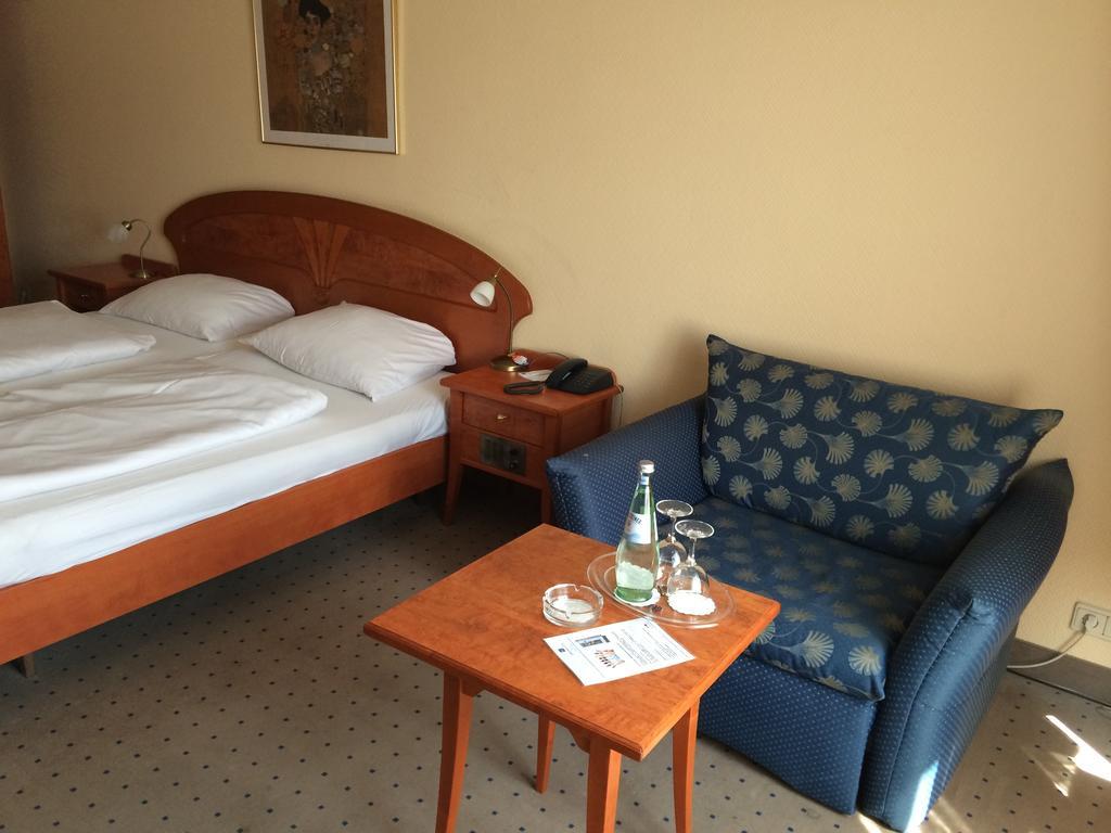 Tryp By Wyndham Kassel City Centre Δωμάτιο φωτογραφία